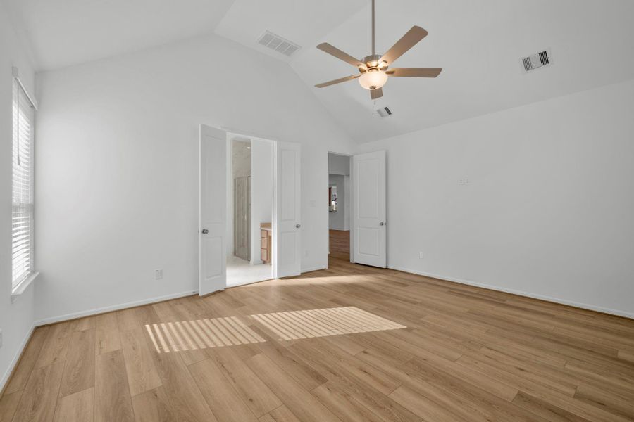 Spacious, unfurnished interior of a new home in , Spring (Image 21).