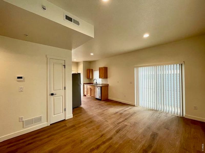 Spacious, unfurnished interior of a new home in , Boulder (Image 16).