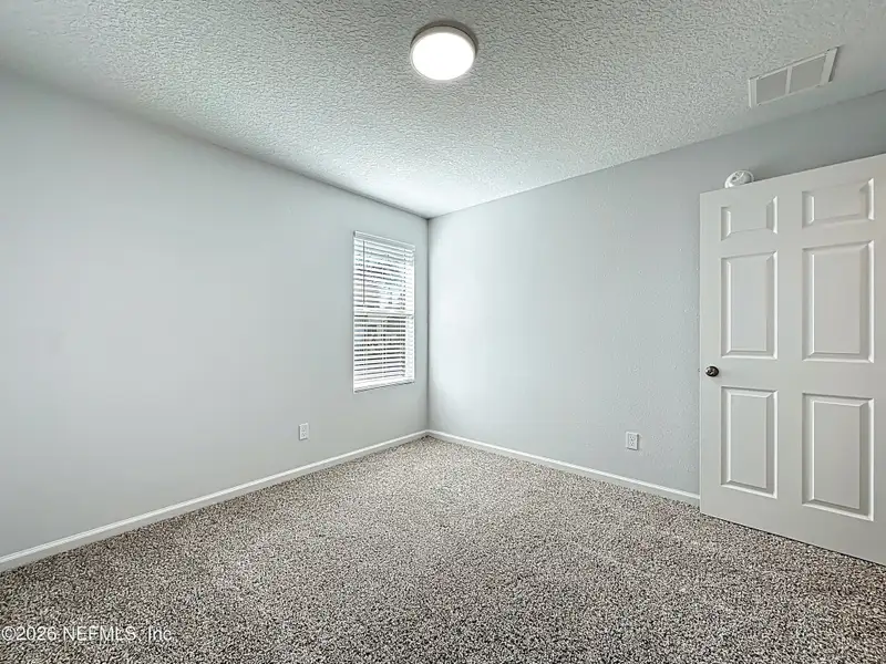 Spacious, unfurnished interior of a new home in , Jacksonville (Image 19).