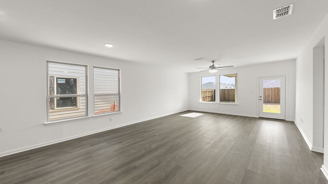 Spacious, unfurnished interior of a new home in Keeneland, Aubrey (Image 17). Spacious, unfurnished interior of a new home in Keeneland, Aubrey (Image 17).
