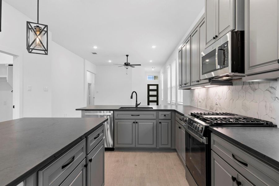 Furnished interior view inside a new home in Emory Glen, Magnolia (Image 7).