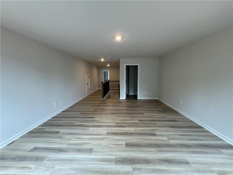 Spacious, unfurnished interior of a new home in Rosewood Lake Preserve, Hoschton (Image 34).