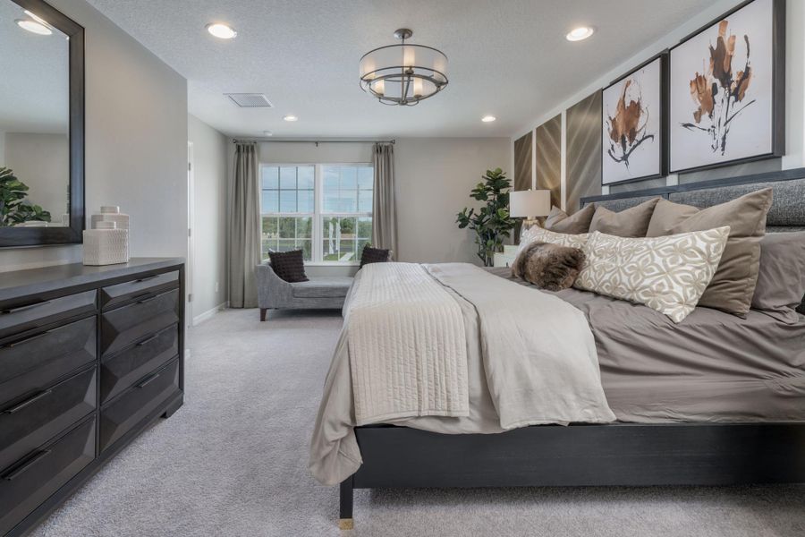 Representative furnished interior of a home built from the Wilshire by Risewell Homes in Harrell Oaks, Orlando (Image 4).