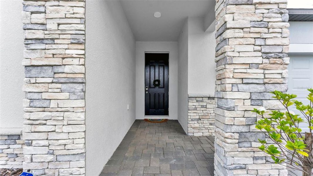 Exterior details and patio area of a home in , Lakeland (Image 31).