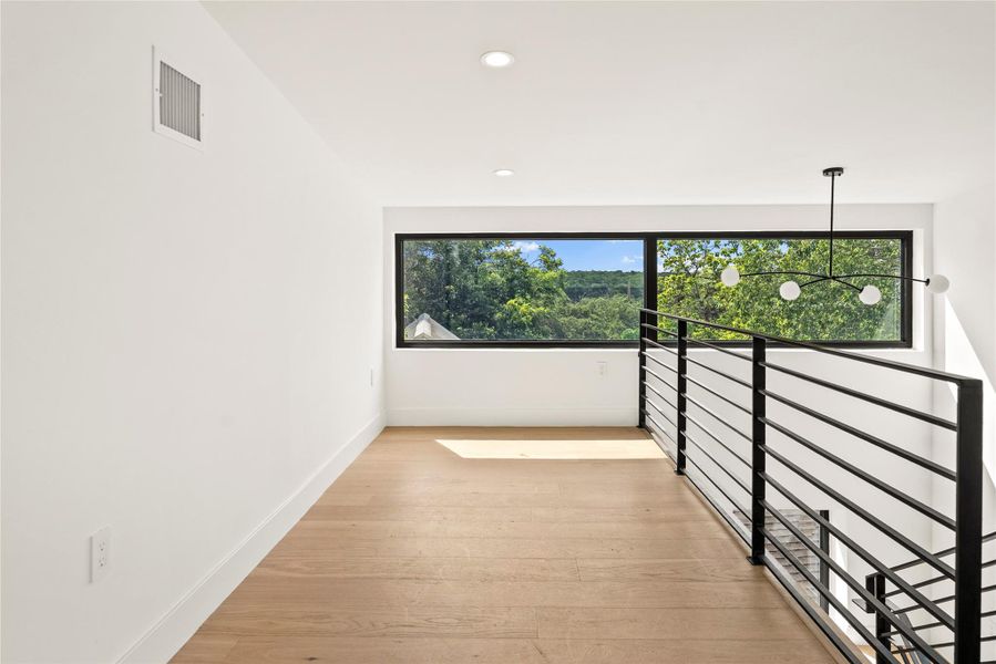 Spacious, unfurnished interior of a new home in , Austin (Image 21).