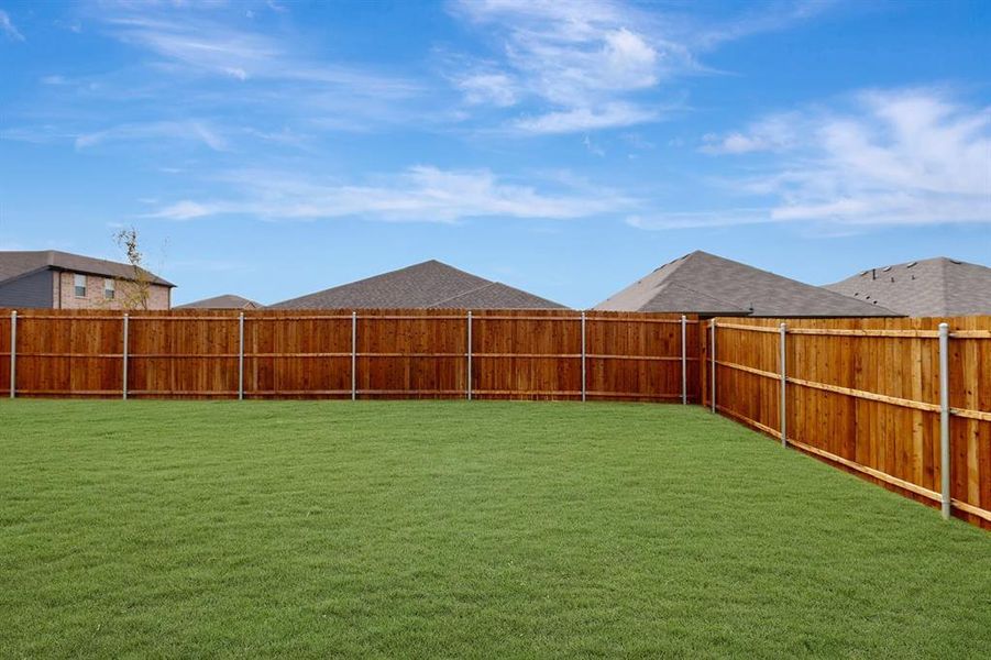 Exterior details and patio area of a home in Verandah, Royse City (Image 4).