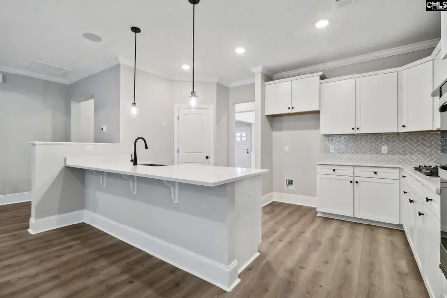 Stock Photo colors and options may be different Stock Photo colors and options may be different