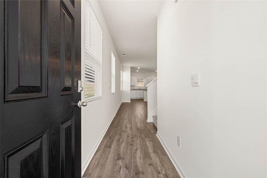 Spacious, unfurnished interior of a new home in Shoal Creek, Hampton (Image 7).