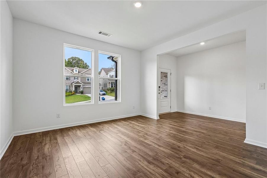 Spacious, unfurnished interior of a new home in Falls Creek, Flowery Branch (Image 35). Spacious, unfurnished interior of a new home in Falls Creek, Flowery Branch (Image 35).