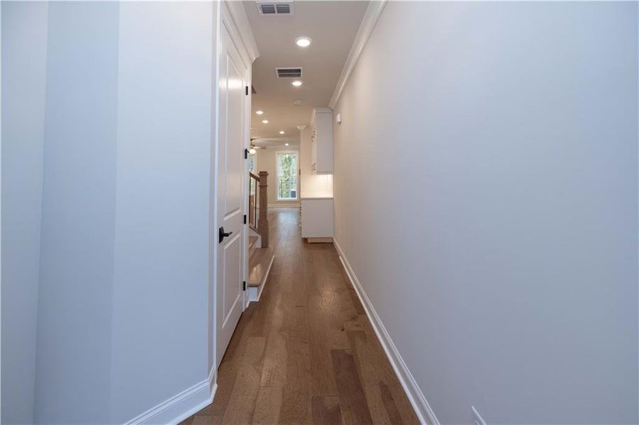 Spacious, unfurnished interior of a new home in Ward's Crossing Townhomes, Johns Creek (Image 30).