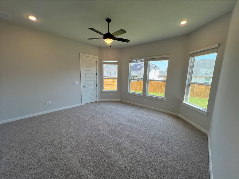 Spacious, unfurnished interior of a new home in Cascades at Onion Creek, Austin (Image 18). Spacious, unfurnished interior of a new home in Cascades at Onion Creek, Austin (Image 18).