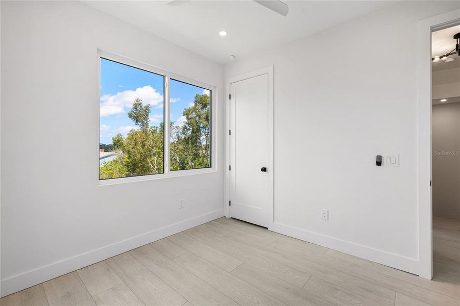 Spacious, unfurnished interior of a new home in , St. Petersburg (Image 21). Spacious, unfurnished interior of a new home in , St. Petersburg (Image 21).