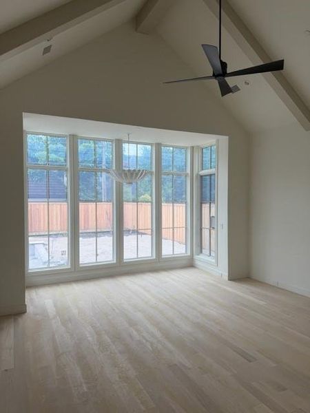 Spacious, unfurnished interior of a new home in , Dallas (Image 5).