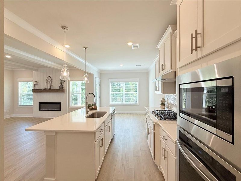 Furnished interior view inside a new home in Ponderosa Farms Estates, Gainesville (Image 7).