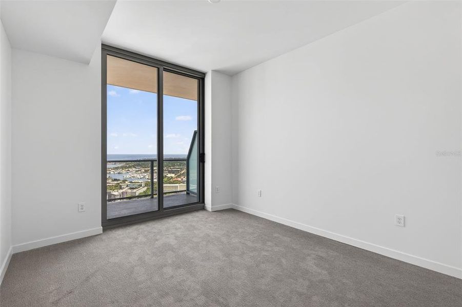 Spacious, unfurnished interior of a new home in , St. Petersburg (Image 24). Spacious, unfurnished interior of a new home in , St. Petersburg (Image 24).