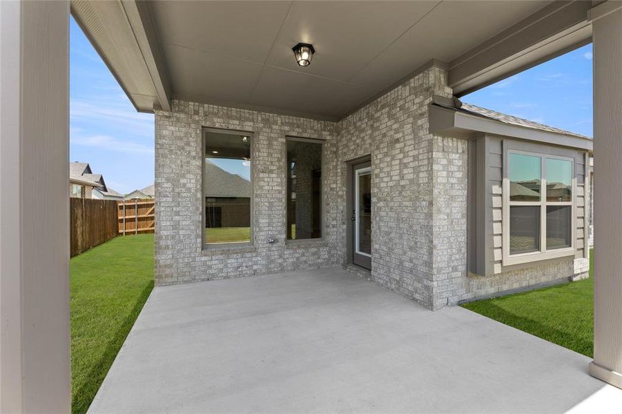 Spacious, unfurnished interior of a new home in The Parks at Panchasarp Farms - Phase 2, Burleson (Image 35). Spacious, unfurnished interior of a new home in The Parks at Panchasarp Farms - Phase 2, Burleson (Image 35).