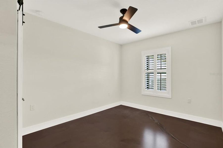 Spacious, unfurnished interior of a new home in , Webster (Image 26).