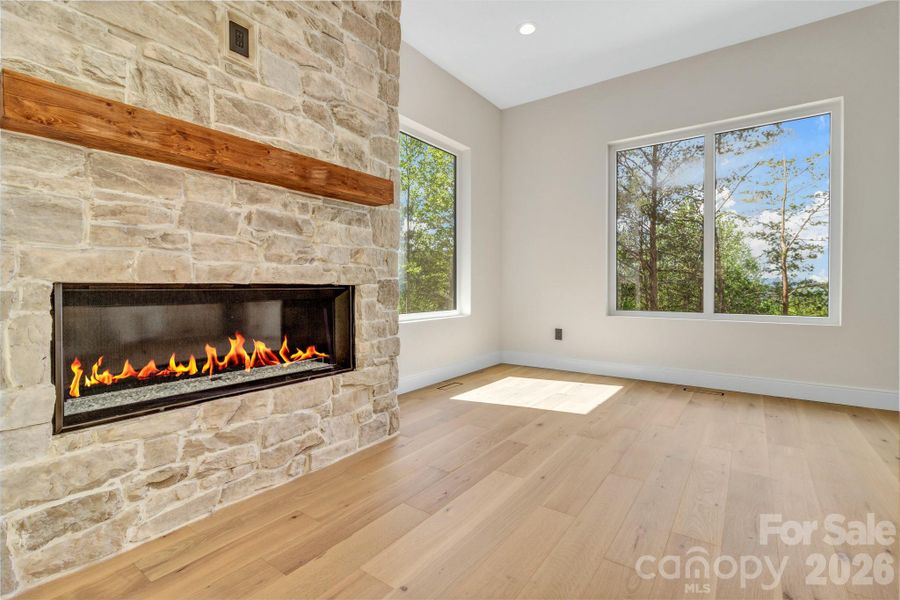 Image 47 of a home in .