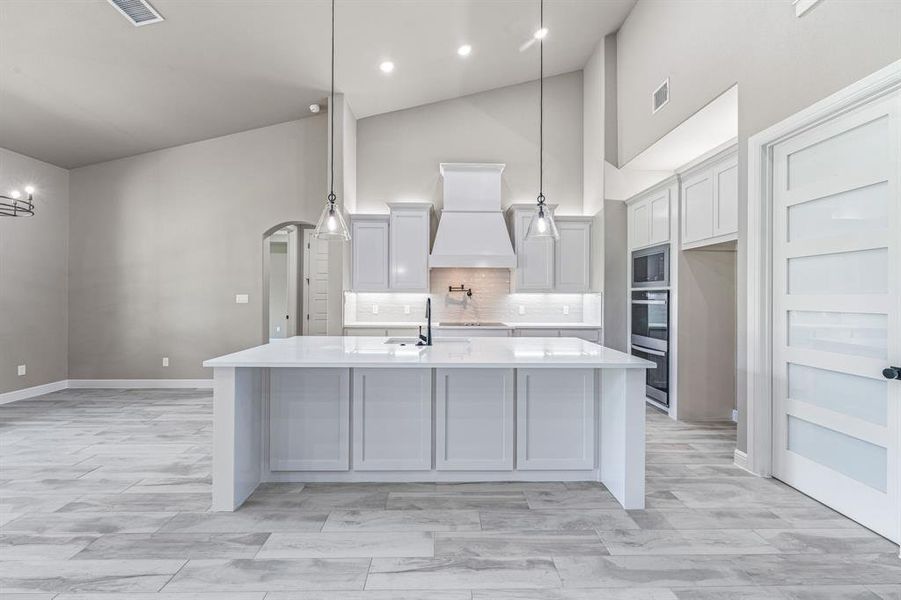Furnished interior view inside a new home in Pecan Plantation, Granbury (Image 13).