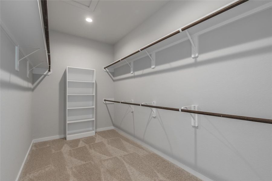 Spacious, unfurnished interior of a new home in Morton Creek Ranch, Katy (Image 27).