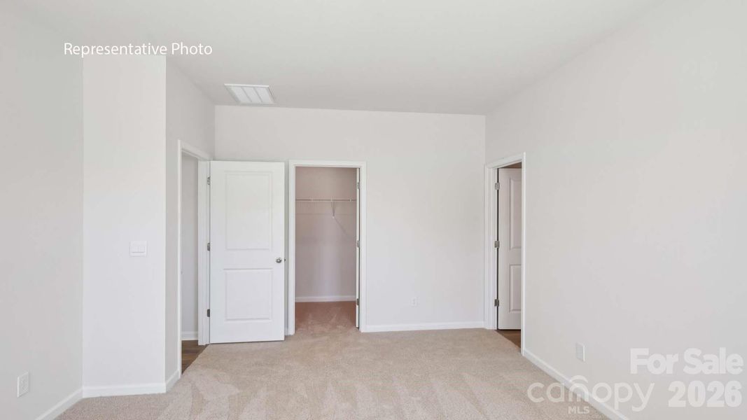 Spacious, unfurnished interior of a new home in Wallace Springs, Statesville (Image 19).