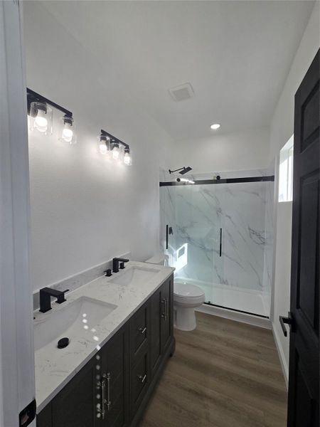 Modern Primary Bathroom Modern Primary Bathroom