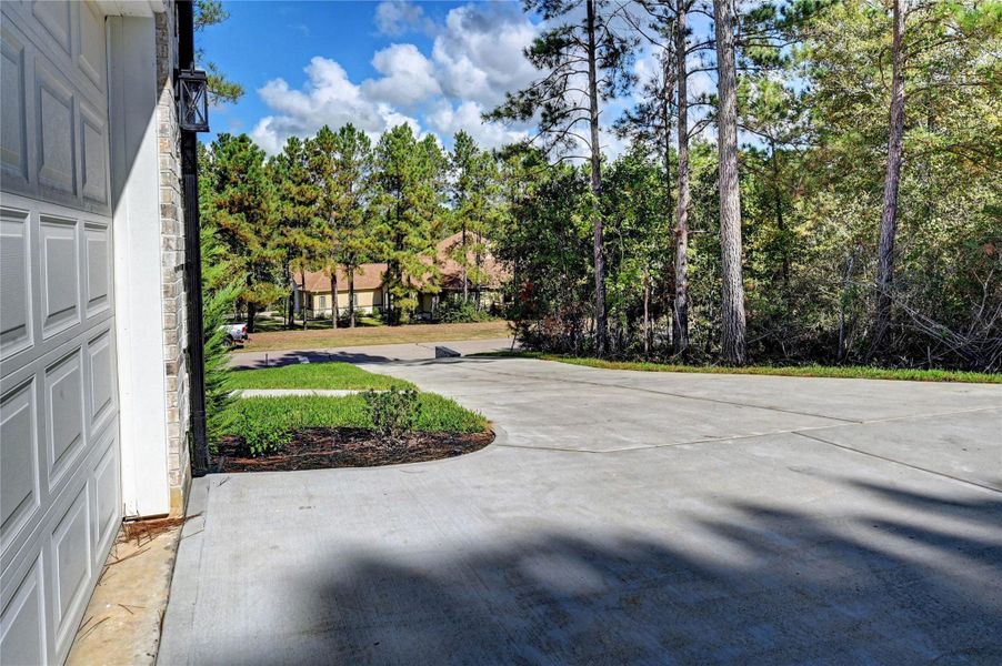 Exterior details and patio area of a home in , Montgomery (Image 4).