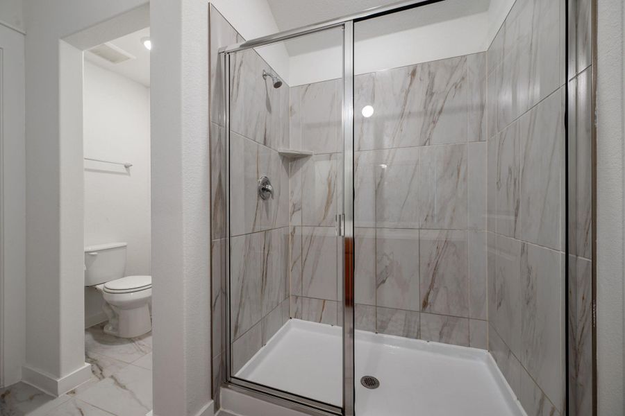 Furnished interior view inside a new home in Sun Chase, Del Valle (Image 16). Furnished interior view inside a new home in Sun Chase, Del Valle (Image 16).