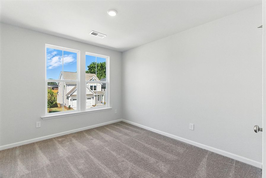 Spacious, unfurnished interior of a new home in Landmark Commons, Boiling Springs (Image 22).