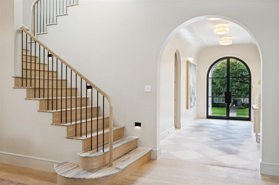 Spacious, unfurnished interior of a new home in , Dallas (Image 19).