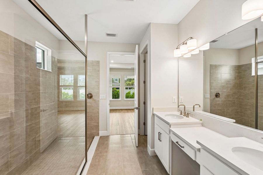 Furnished interior view inside a new home in Tiburon, Nokomis (Image 8).
