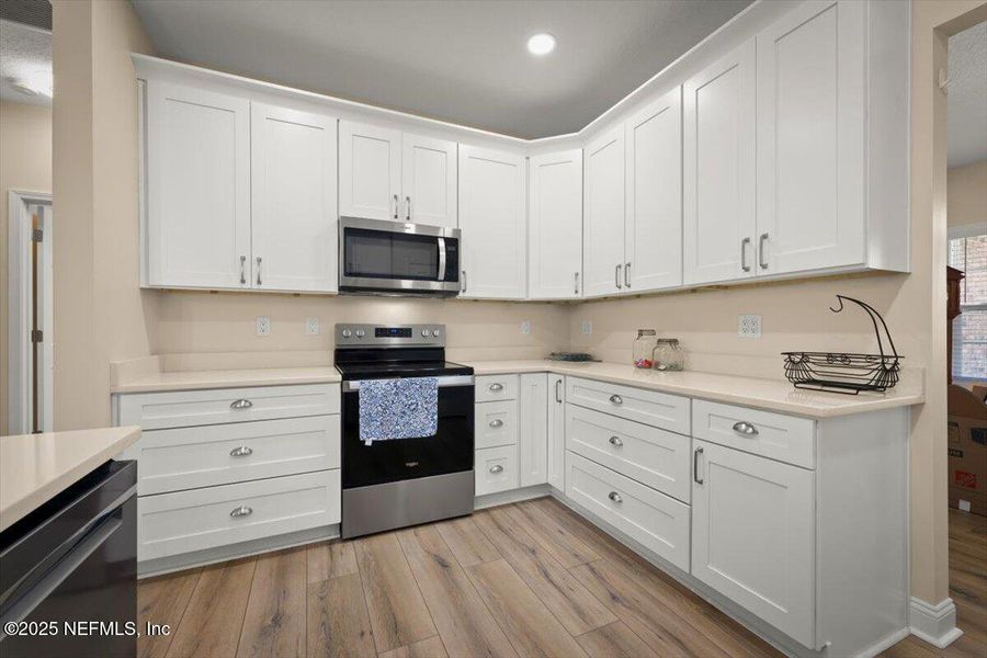 Furnished interior view inside a new home in , Callahan (Image 5).