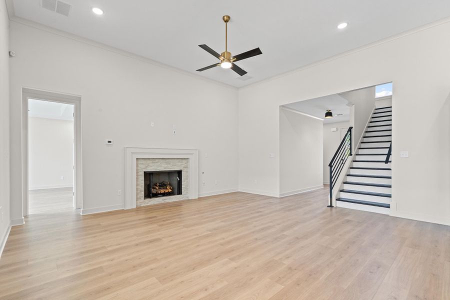 Spacious, unfurnished interior of a new home in White Oak, Arlington (Image 12). Spacious, unfurnished interior of a new home in White Oak, Arlington (Image 12).