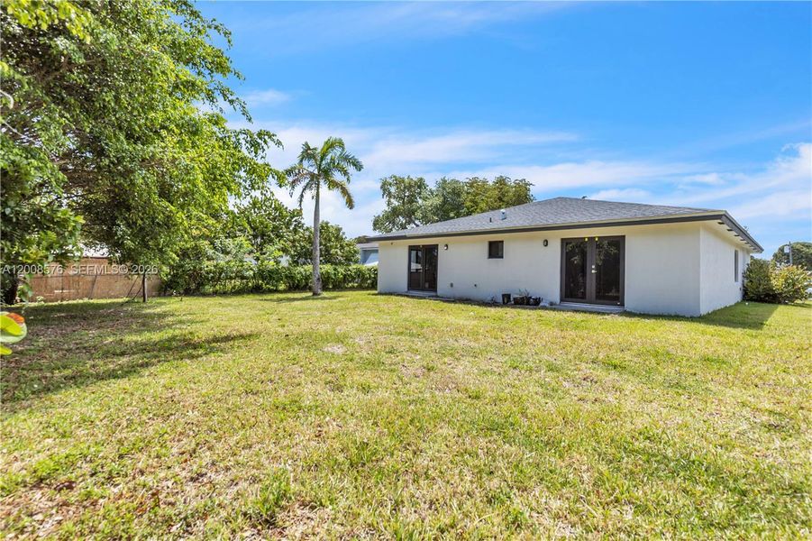 Exterior details and patio area of a home in , Homestead (Image 22).