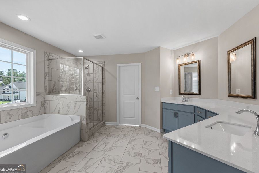 Furnished interior view inside a new home in Juliette Crossing, Forsyth (Image 14).