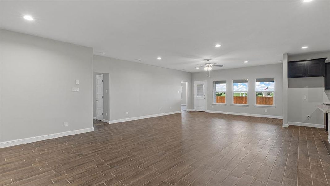 Spacious, unfurnished interior of a new home in Legado, Cleburne (Image 14). Spacious, unfurnished interior of a new home in Legado, Cleburne (Image 14).