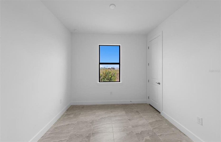 Spacious, unfurnished interior of a new home in Del Webb Catalina, Lakewood Ranch (Image 9). Spacious, unfurnished interior of a new home in Del Webb Catalina, Lakewood Ranch (Image 9).