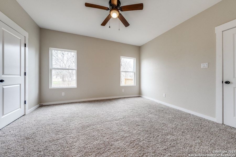 Spacious, unfurnished interior of a new home in , LaCoste (Image 11).