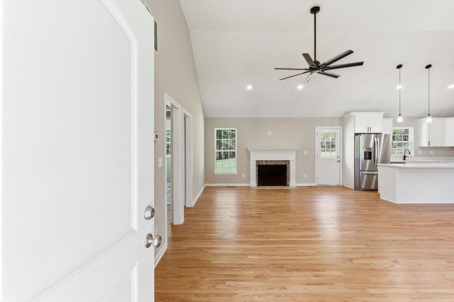 Spacious, unfurnished interior of a new home in , Gainesville (Image 16). Spacious, unfurnished interior of a new home in , Gainesville (Image 16).