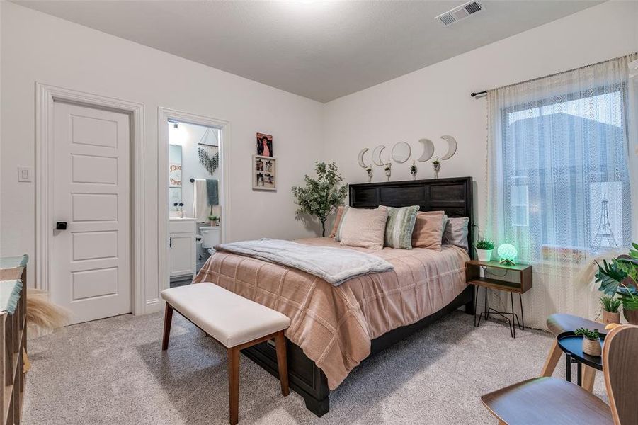 Furnished interior view inside a new home in Rockwood, Mansfield (Image 8). Furnished interior view inside a new home in Rockwood, Mansfield (Image 8).