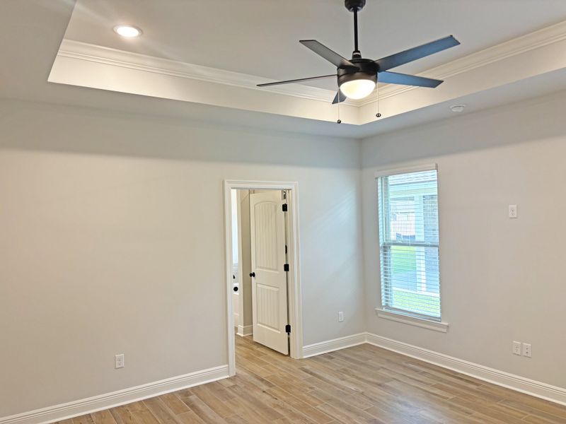Spacious, unfurnished interior of a new home in Bird Song at Hammock Bay, Freeport (Image 15). Spacious, unfurnished interior of a new home in Bird Song at Hammock Bay, Freeport (Image 15).