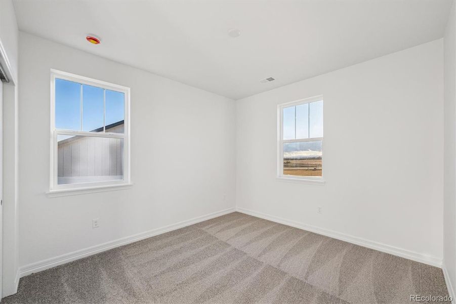 Spacious, unfurnished interior of a new home in Kitchel Lake, Timnath (Image 22).