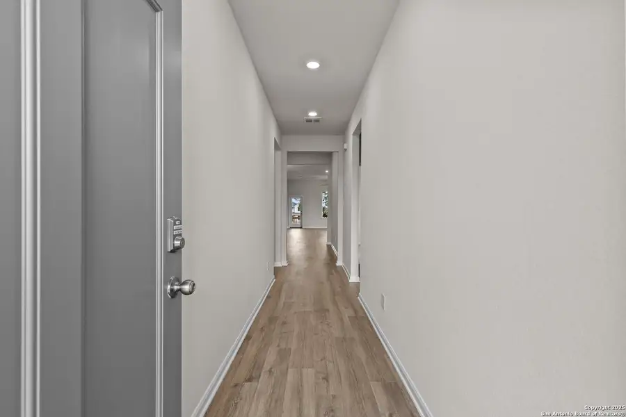 Furnished interior view inside a new home in Hunter's Ranch, San Antonio (Image 4). Furnished interior view inside a new home in Hunter's Ranch, San Antonio (Image 4).