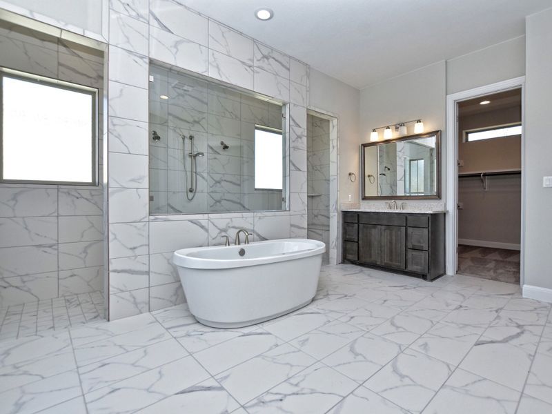 Representative furnished interior of a home built from the Siena III by Giddens Homes in Clearwater Ranch, Liberty Hill (Image 163).