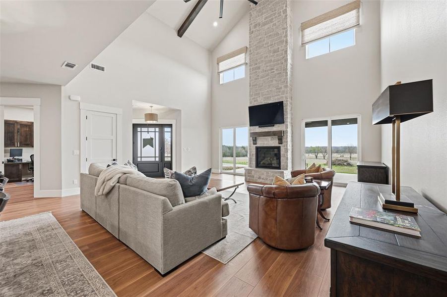 Furnished interior view inside a new home in , Gainesville (Image 13).