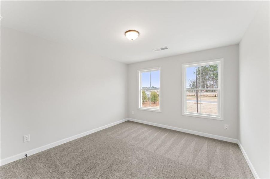 Spacious, unfurnished interior of a new home in Bluffs at Bells Ferry, Marietta (Image 27).