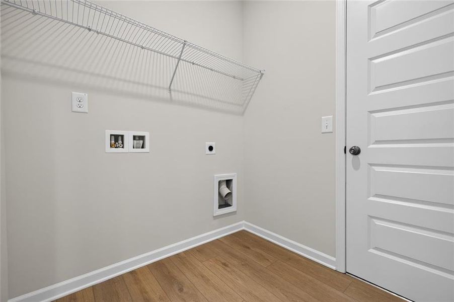 Spacious, unfurnished interior of a new home in Glen at Cave Springs, Douglasville (Image 22).