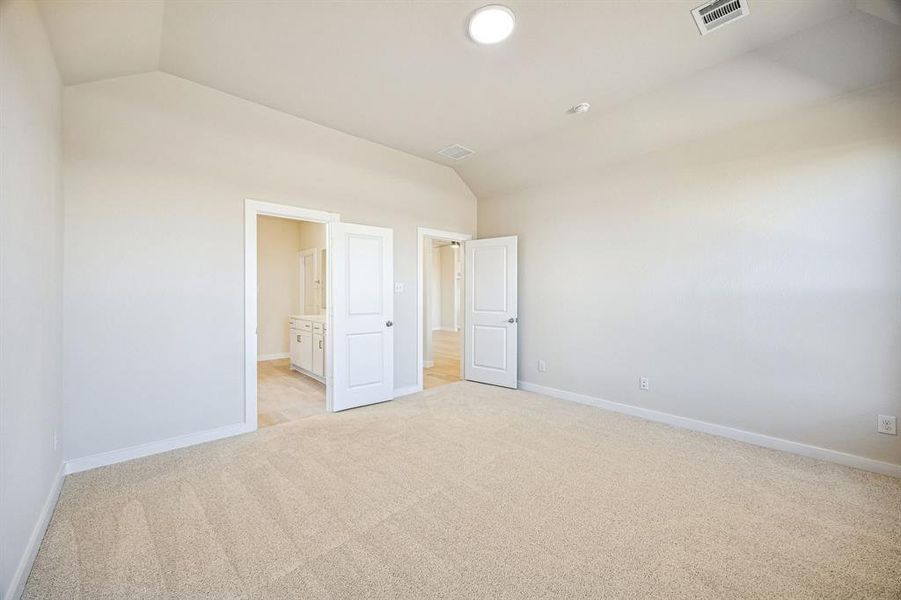 Spacious, unfurnished interior of a new home in Freeman Farms, Kaufman (Image 27). Spacious, unfurnished interior of a new home in Freeman Farms, Kaufman (Image 27).