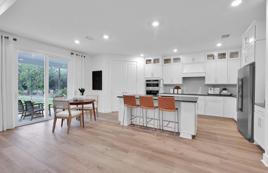 Representative furnished interior of a home built from the Merlot Grand by Pulte Homes in Terrapin Creek, Jacksonville (Image 19).