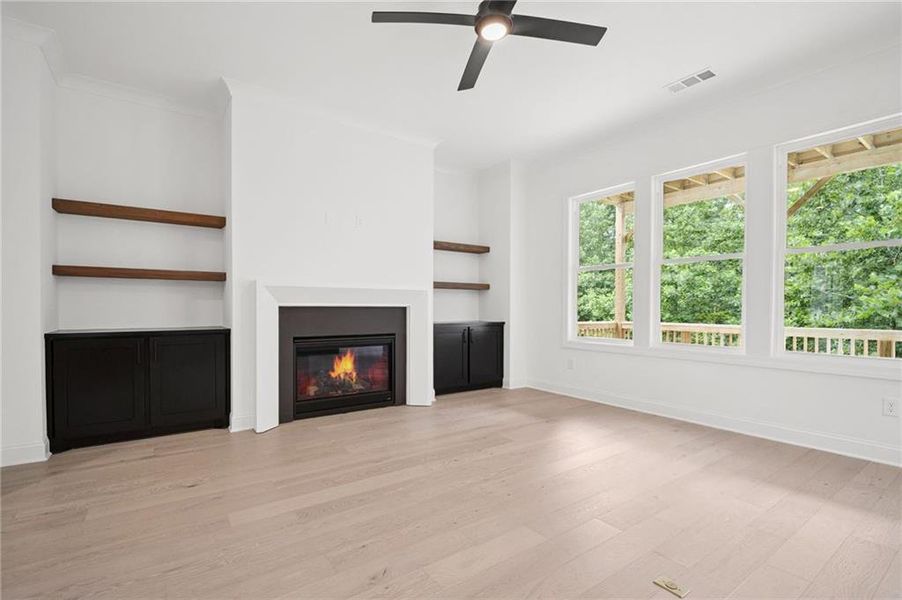 Spacious, unfurnished interior of a new home in Lakeside at River Green, Canton (Image 7).